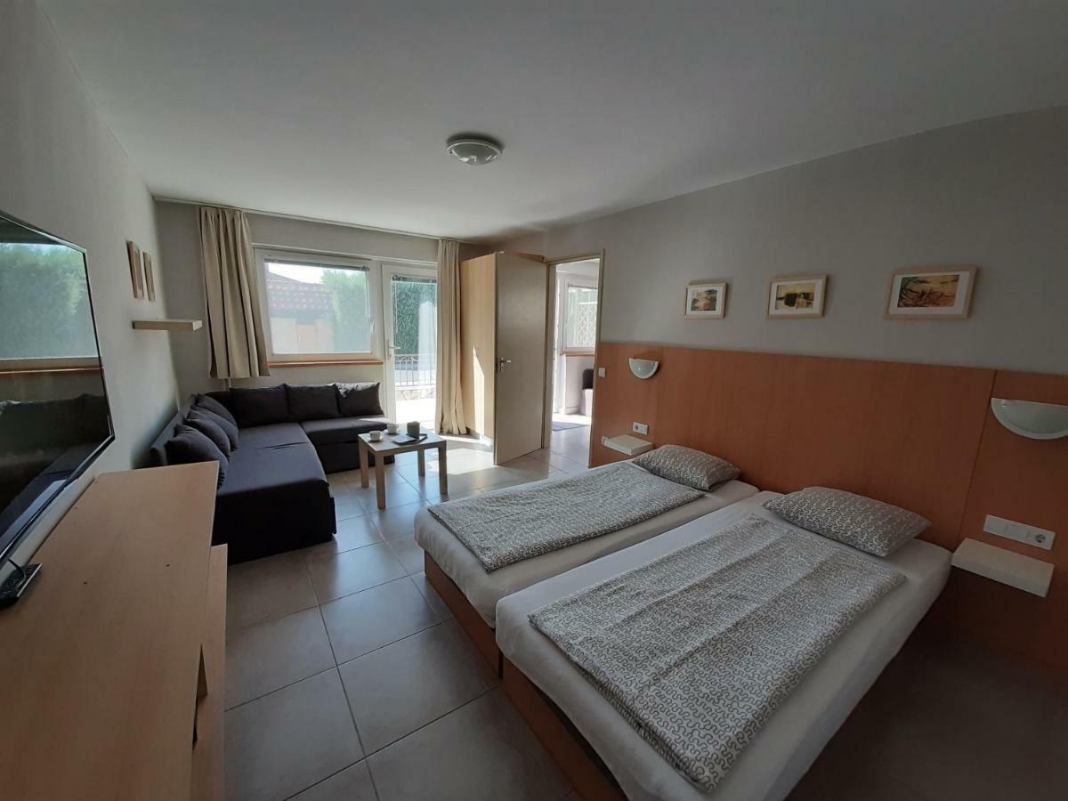 Familia Apartmanhaz Keszthely Εξωτερικό φωτογραφία