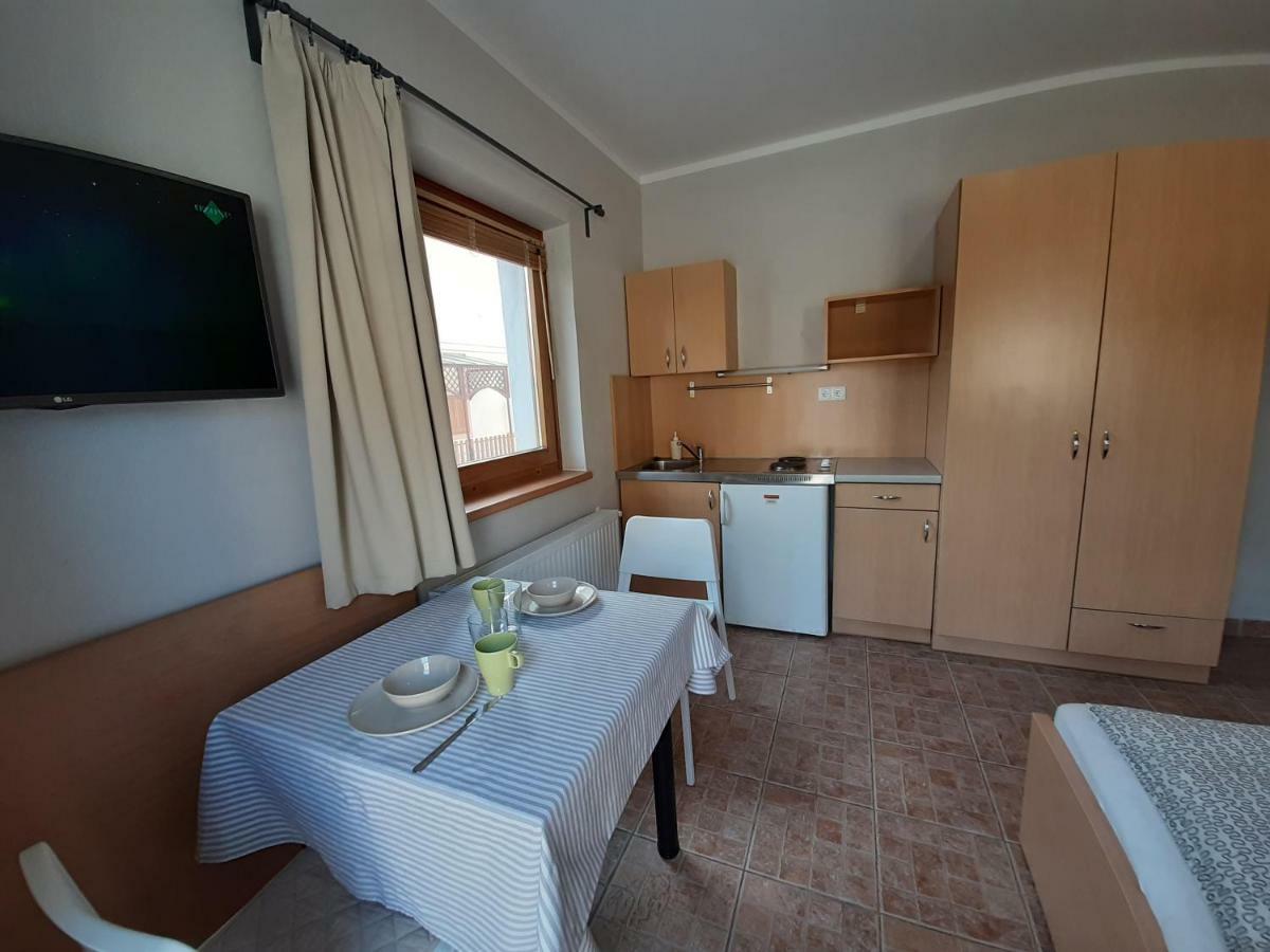 Familia Apartmanhaz Keszthely Εξωτερικό φωτογραφία